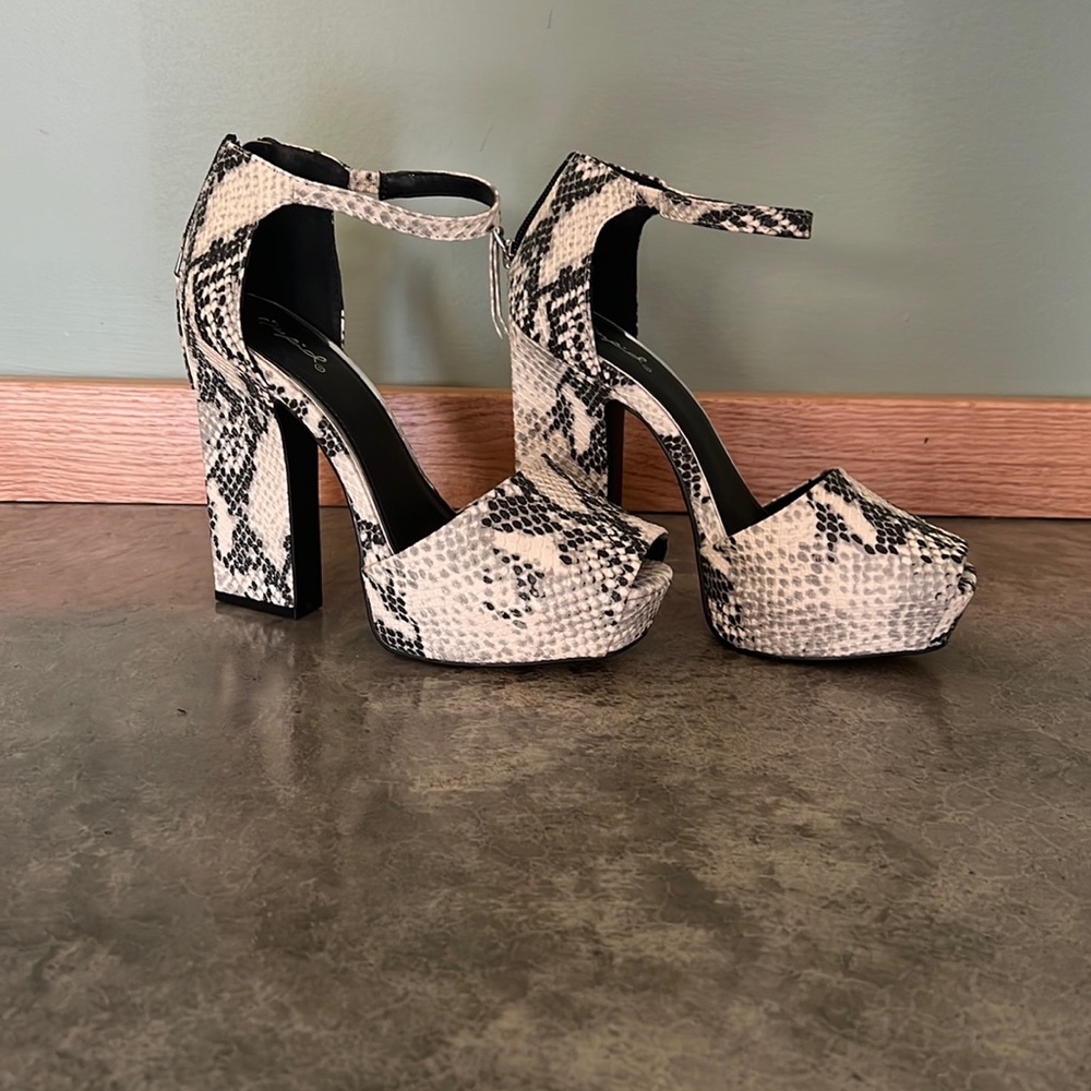 Qupid Faux Snakeskin Platform Heels